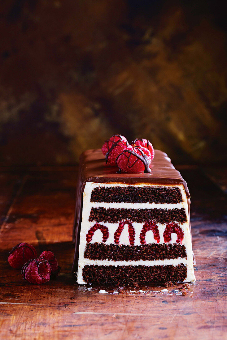 Tuxedo cake: a layered cake dessert with buttercream