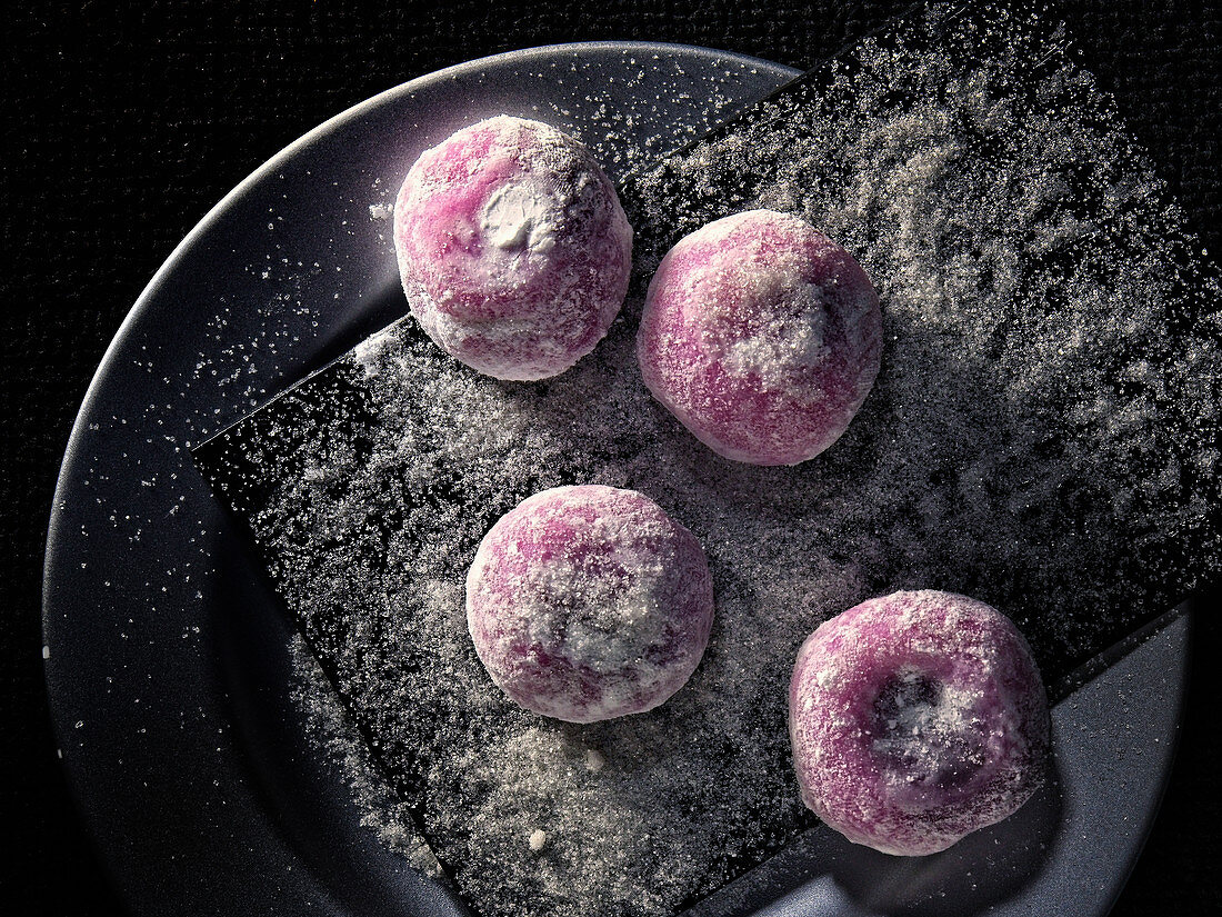 Donuts mit rosa Glasur