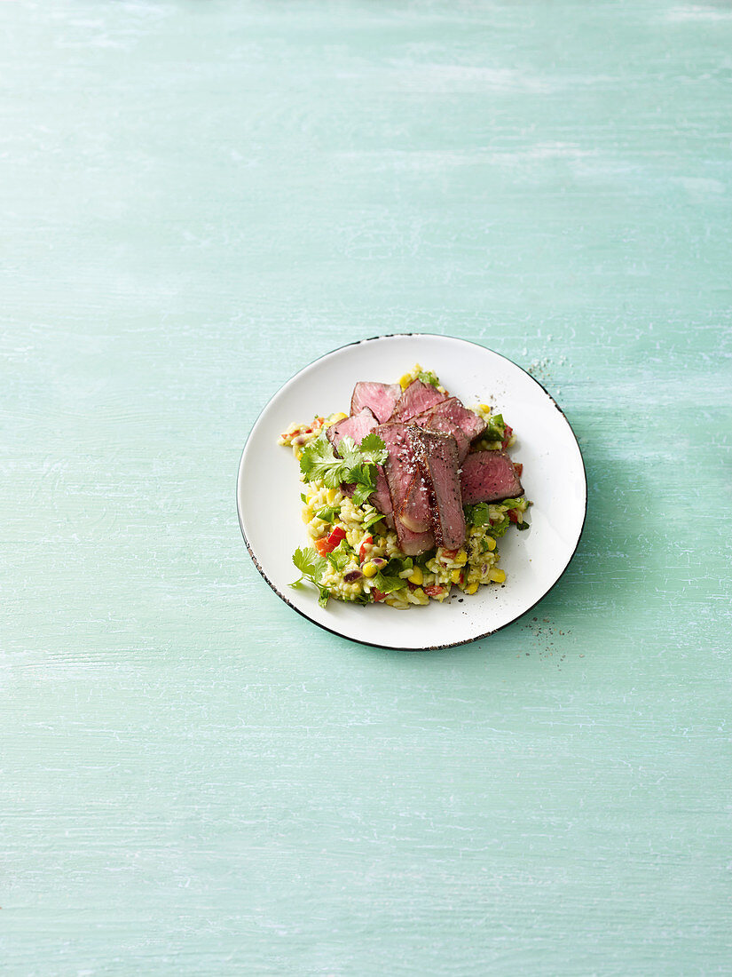 Guacamole rice with steak strips