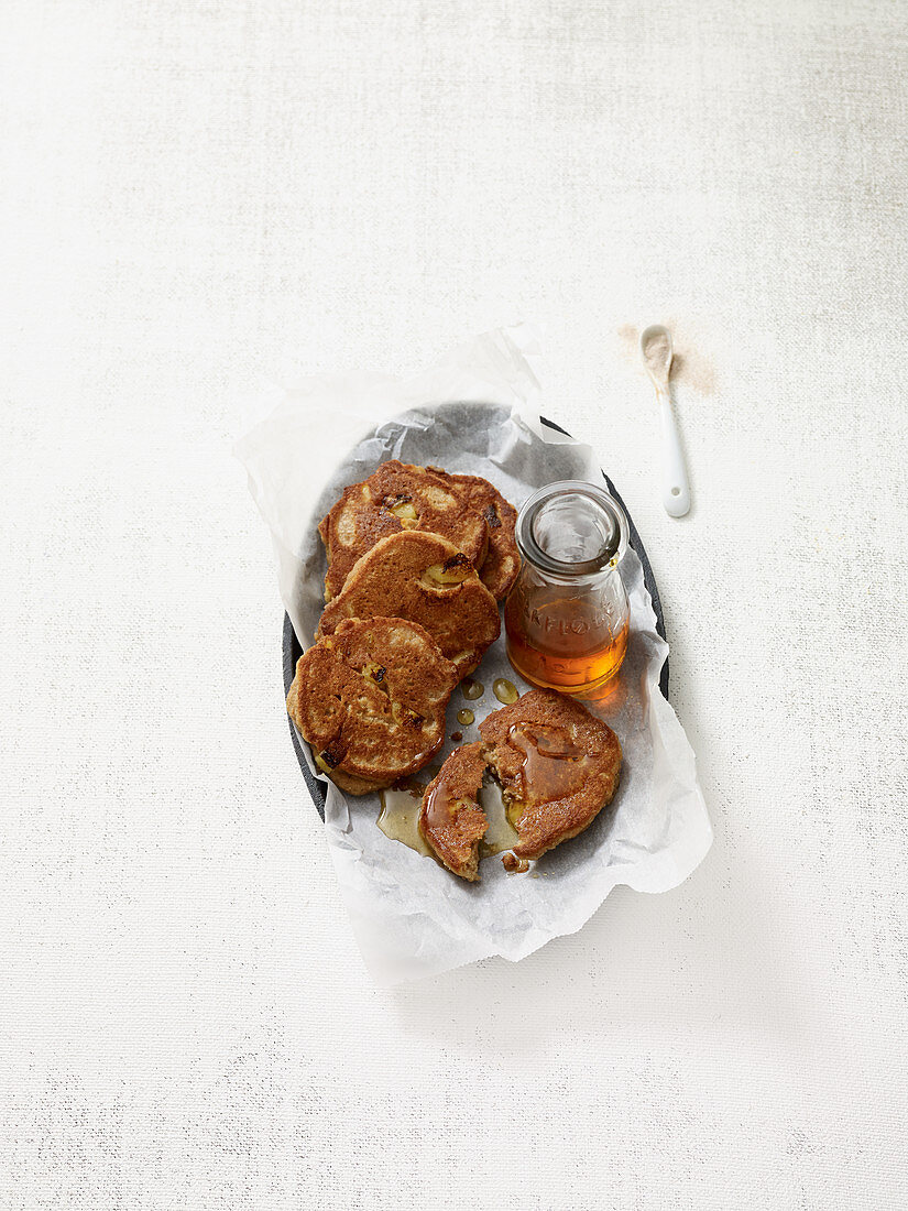 Coconut pancakes with bananas and cinnamon