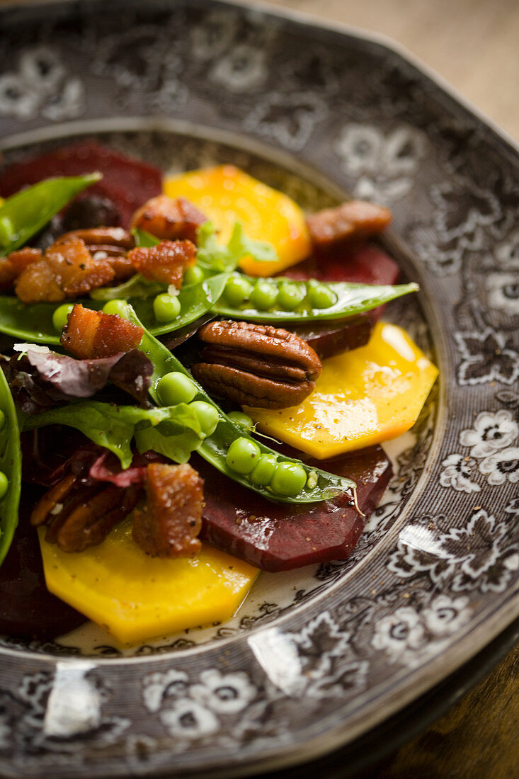 Bete salad with peas and bacon