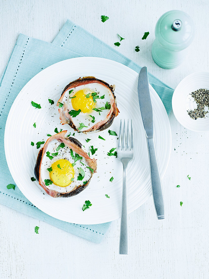 Portobello mushrooms with fried eggs