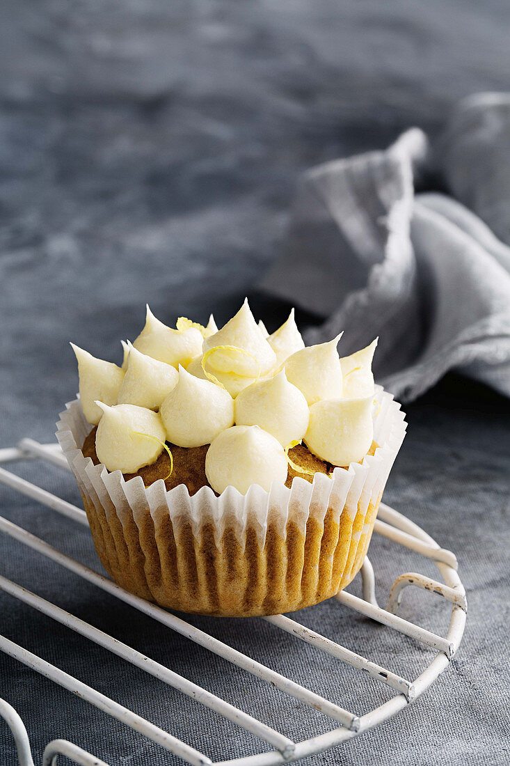 Pumpkin and walnut cupcakes