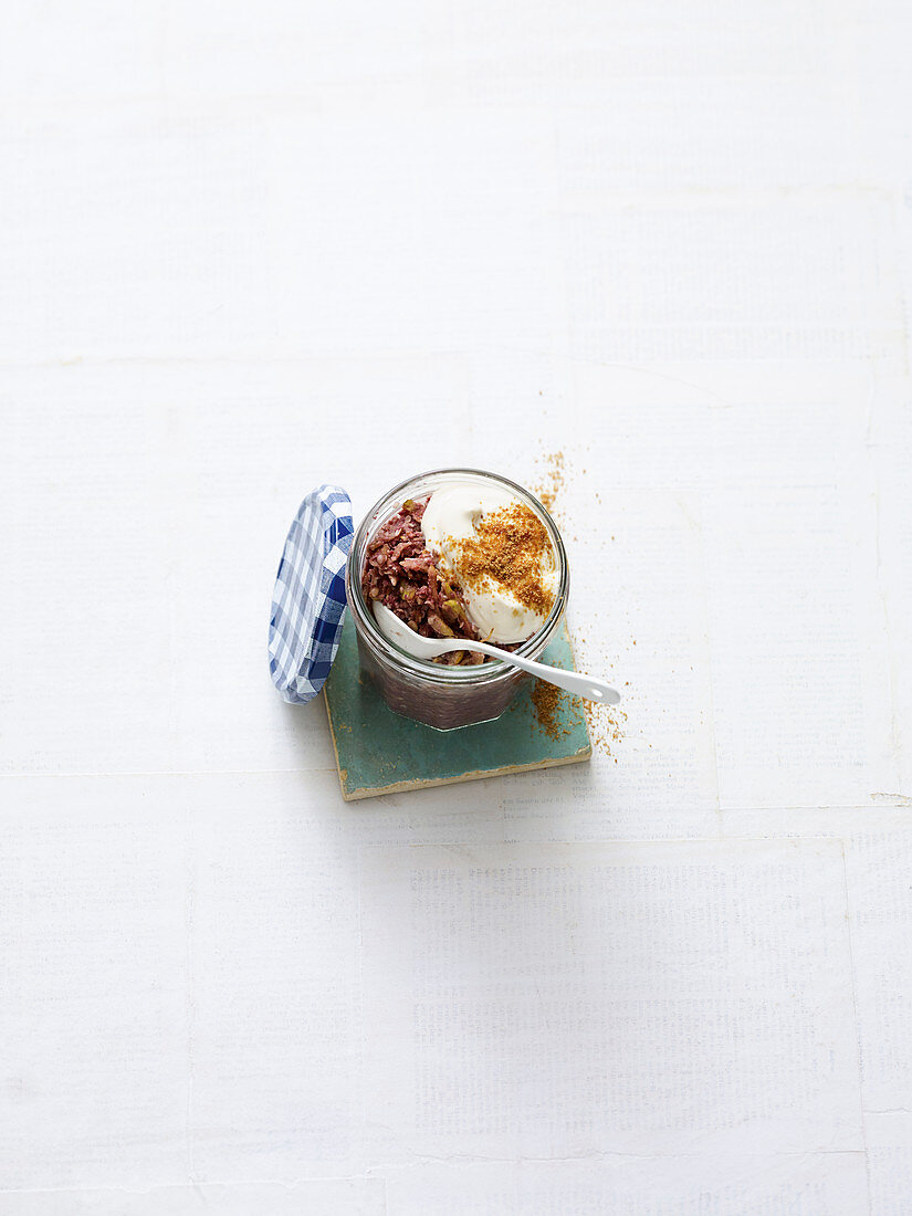 Superfood Bircher muesli with pears and apple