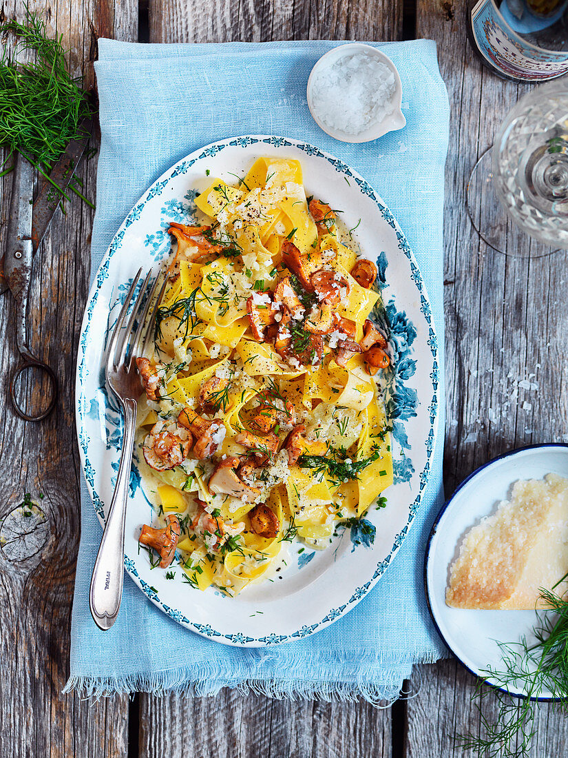 Tagliatelle with chanterelles, parmesan, cream and dill