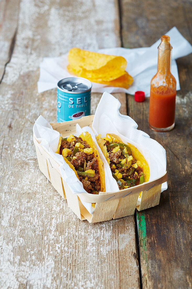 Fajita-Tacos im Spankorb