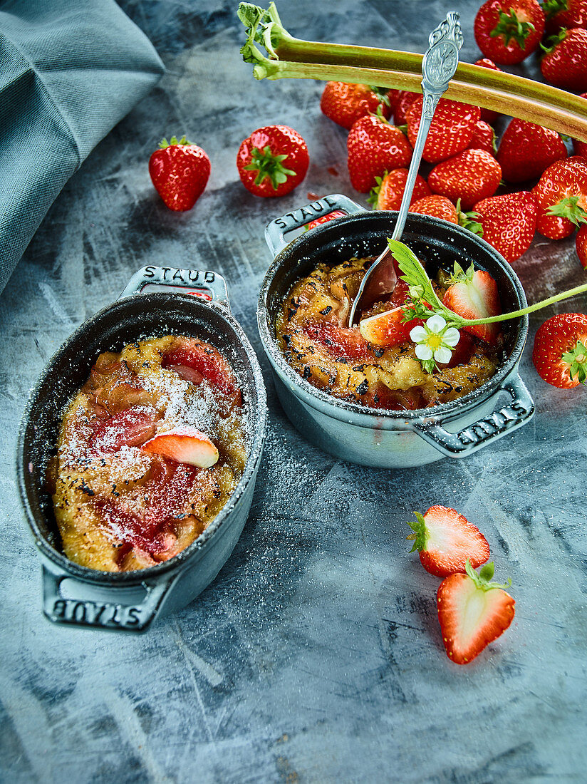 Oatmeal curd pudding with strawberries and rhubarb