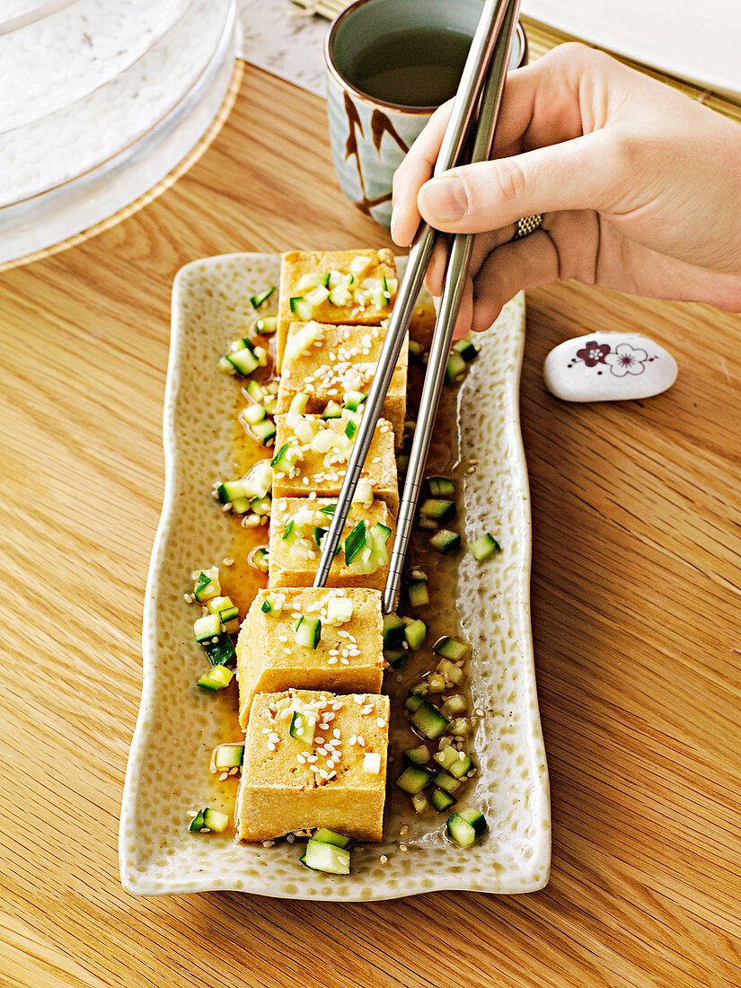 Fried tofu with pickled cucumber