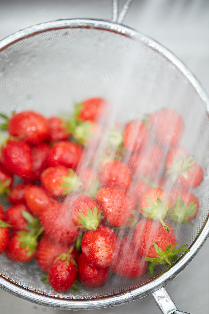 Washing strawberries