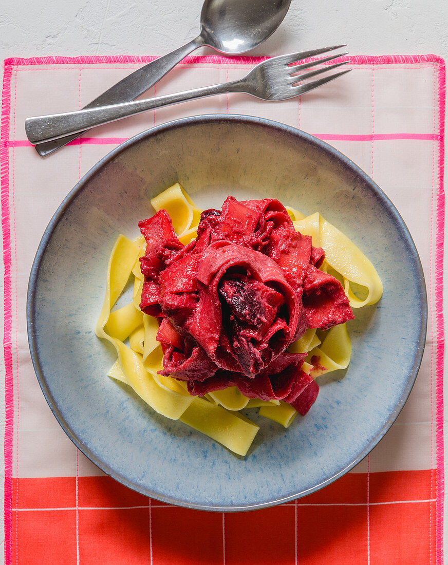 Pink noodles with beetroot