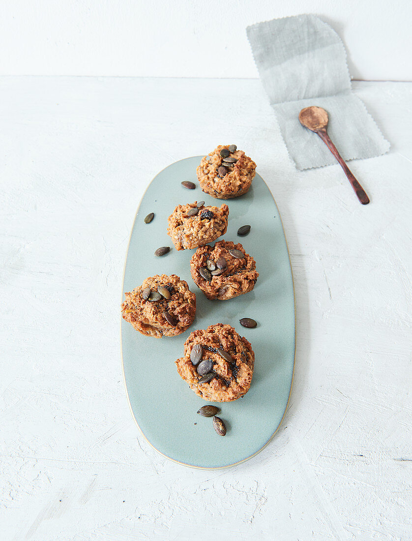 Zuckerfreie Frühstücksmuffins mit Kürbiskernen (vegan)