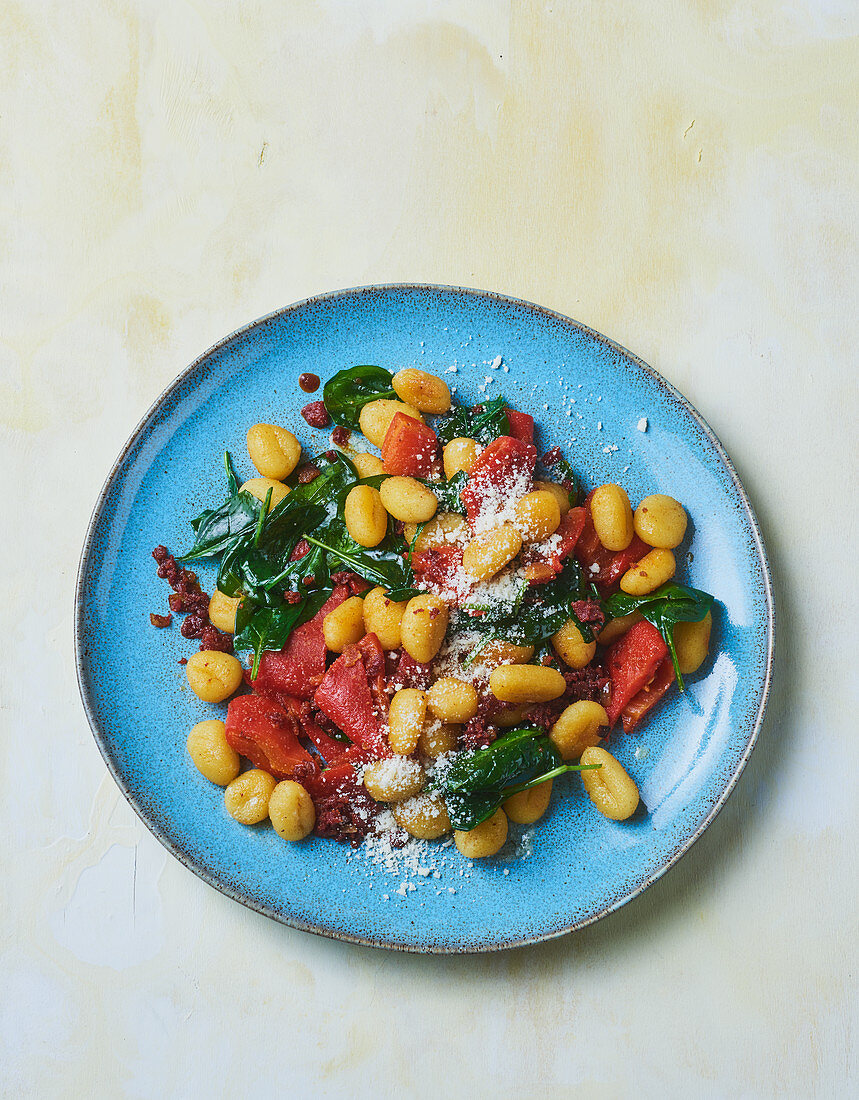 Colourful fried gnocchi with chorizo and grilled pepper