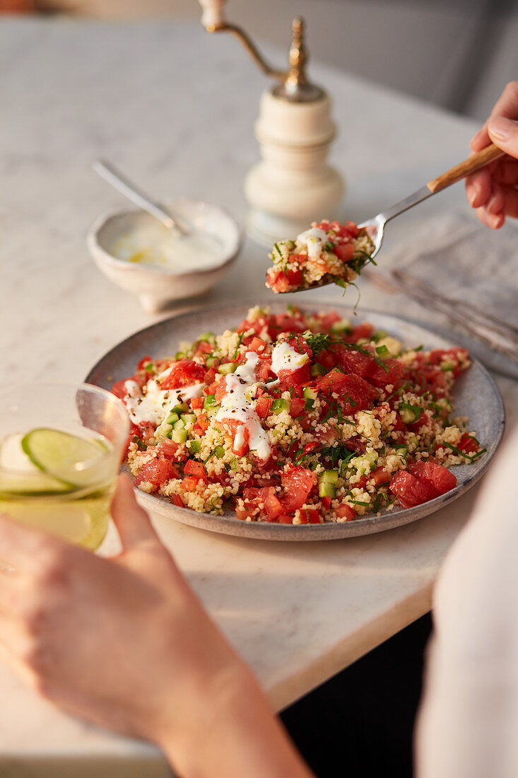 Couscous-Salat mit Tomaten