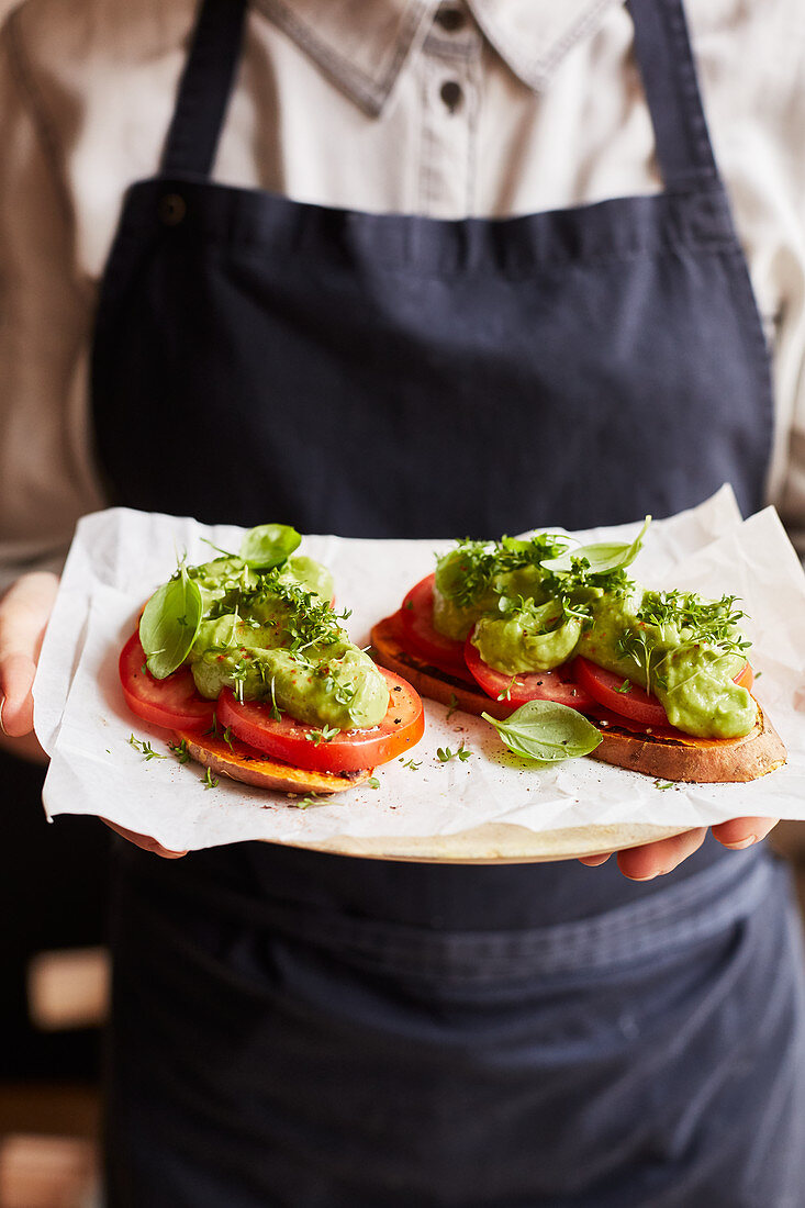 Sweet potato toast with an avocado dip