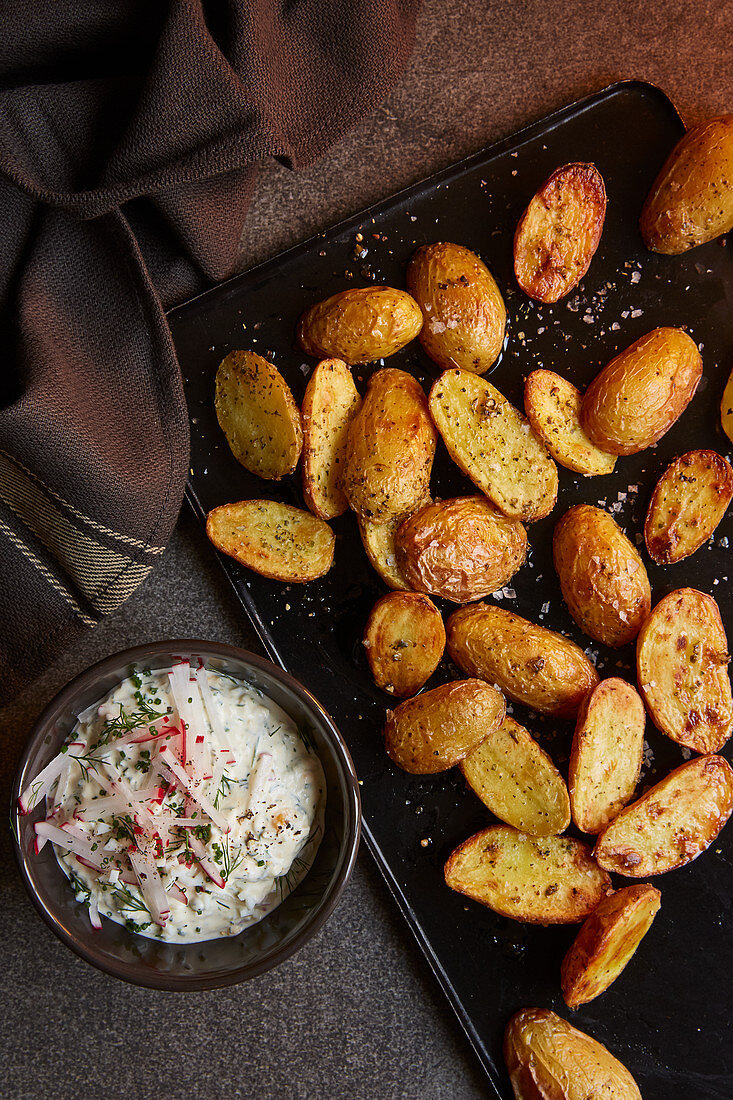 Marjoram potatoes with radish remoulade