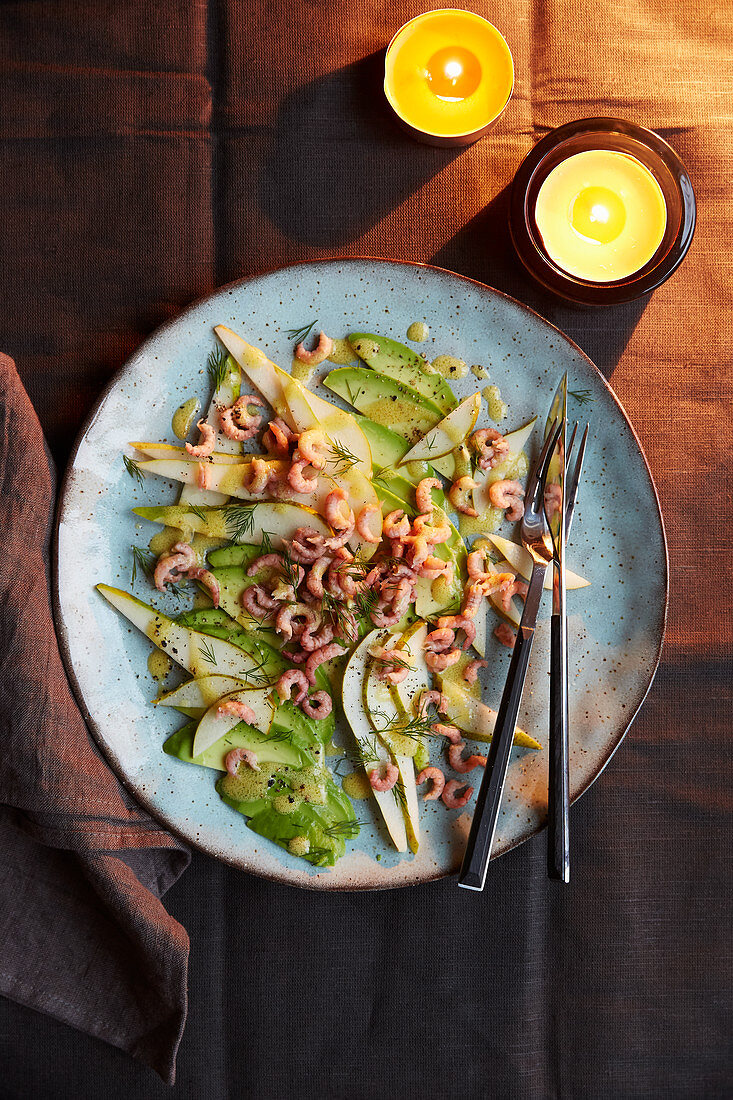 Pear and avocado carpaccio with shrimps