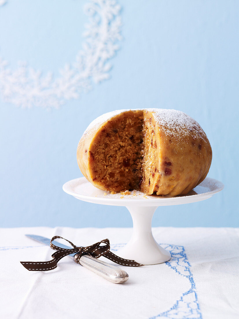 Weihnachtspudding (Golden boiled Pudding)