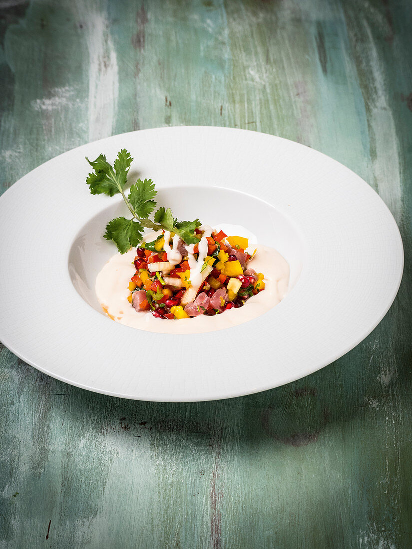 Thunfisch-Ceviche mit karibischer Kokossauce