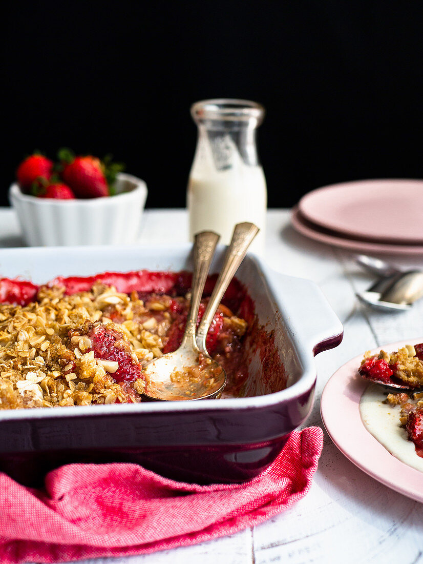 Strawberry Crumble