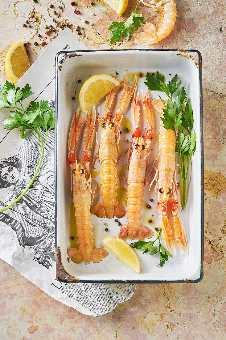 Langoustines in oventray with lemon, parsley and olive oil