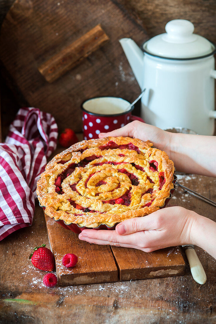 Apple pie with berries