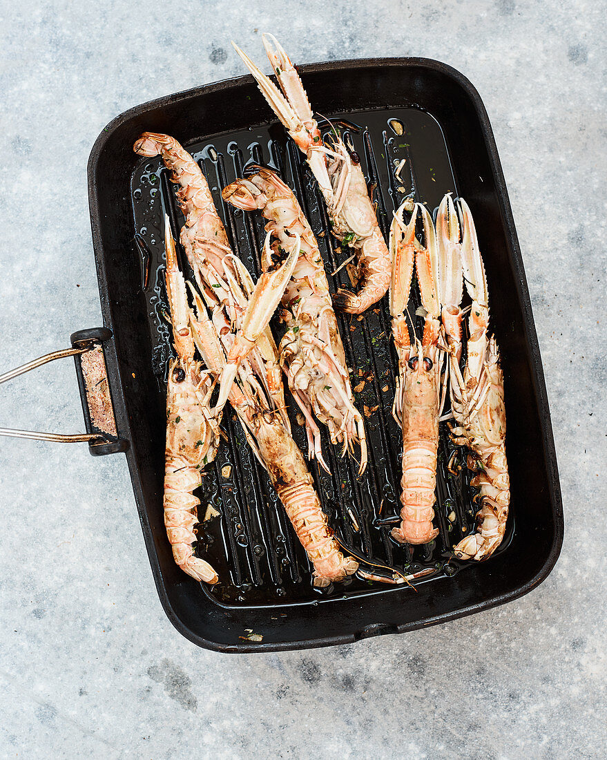 Pan grilled marinated shrimps