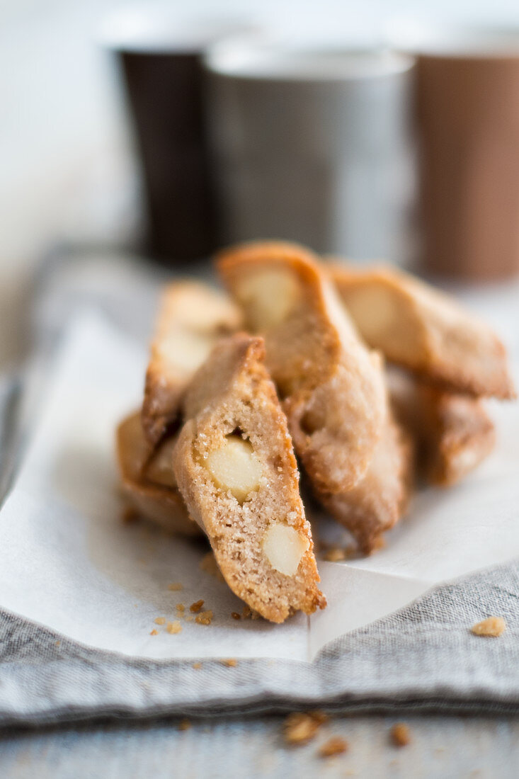 Macadamia cantuccini