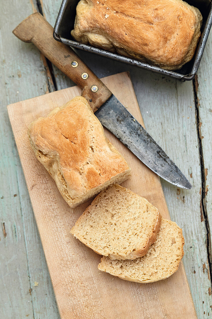 Spelt and milk bread