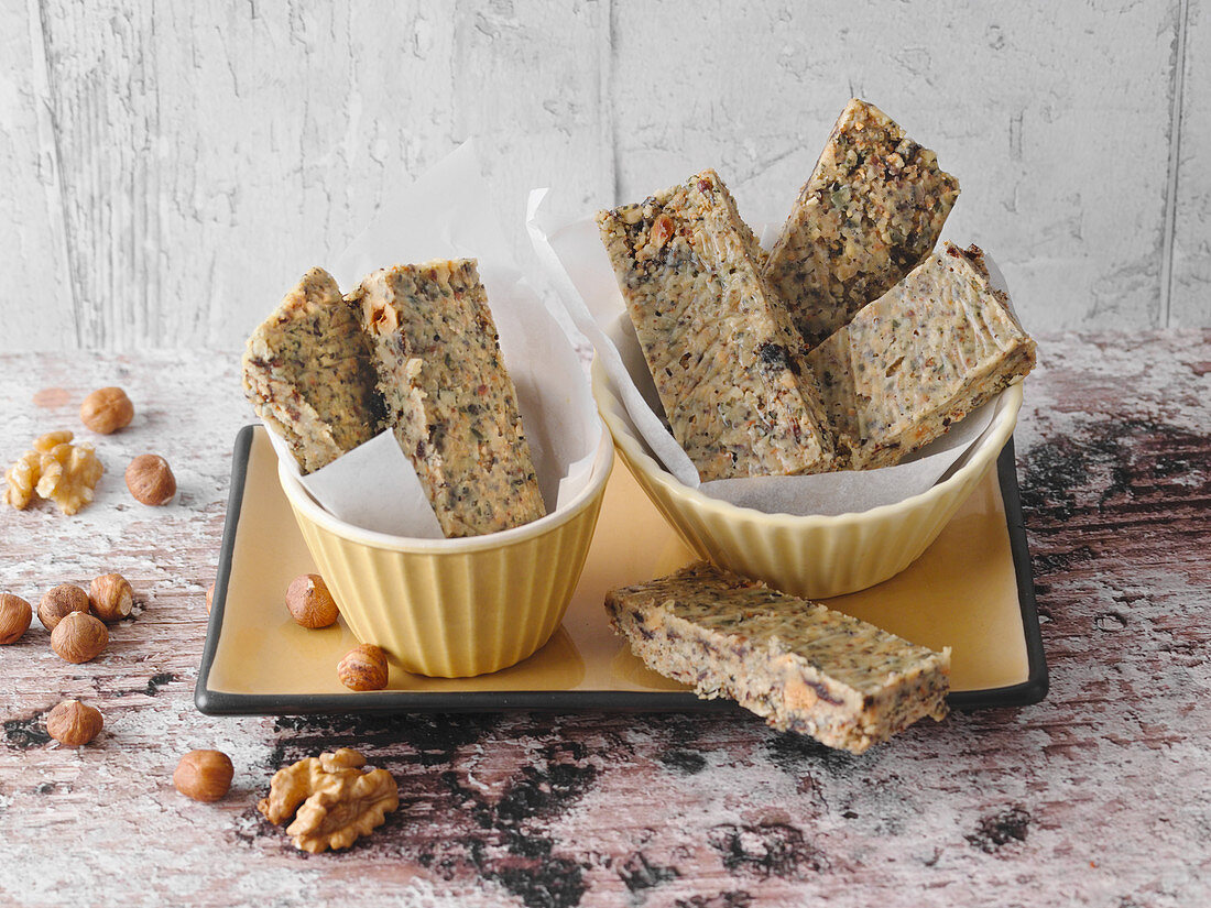 Energy bars with nuts (low carb)