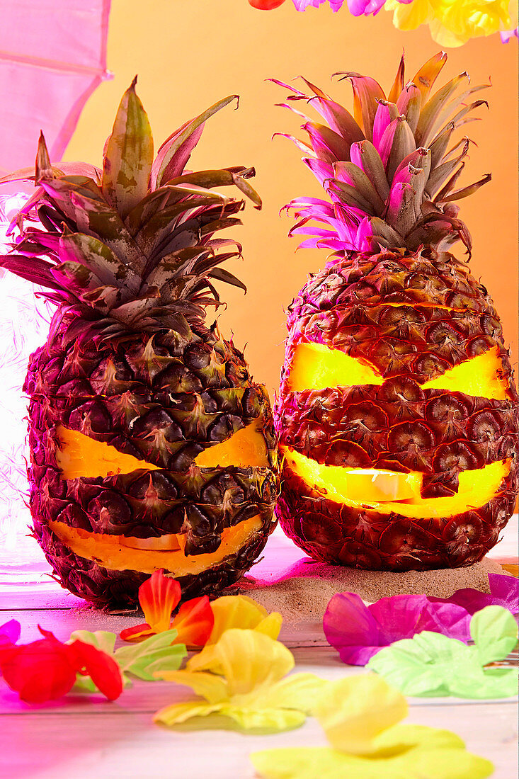 Ananas-Laternen zu Halloween