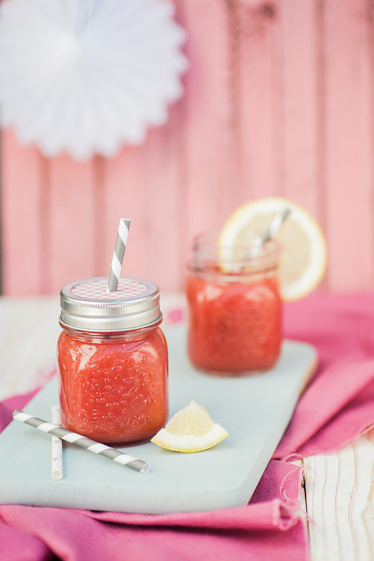 Watermelon and strawberry smoothies