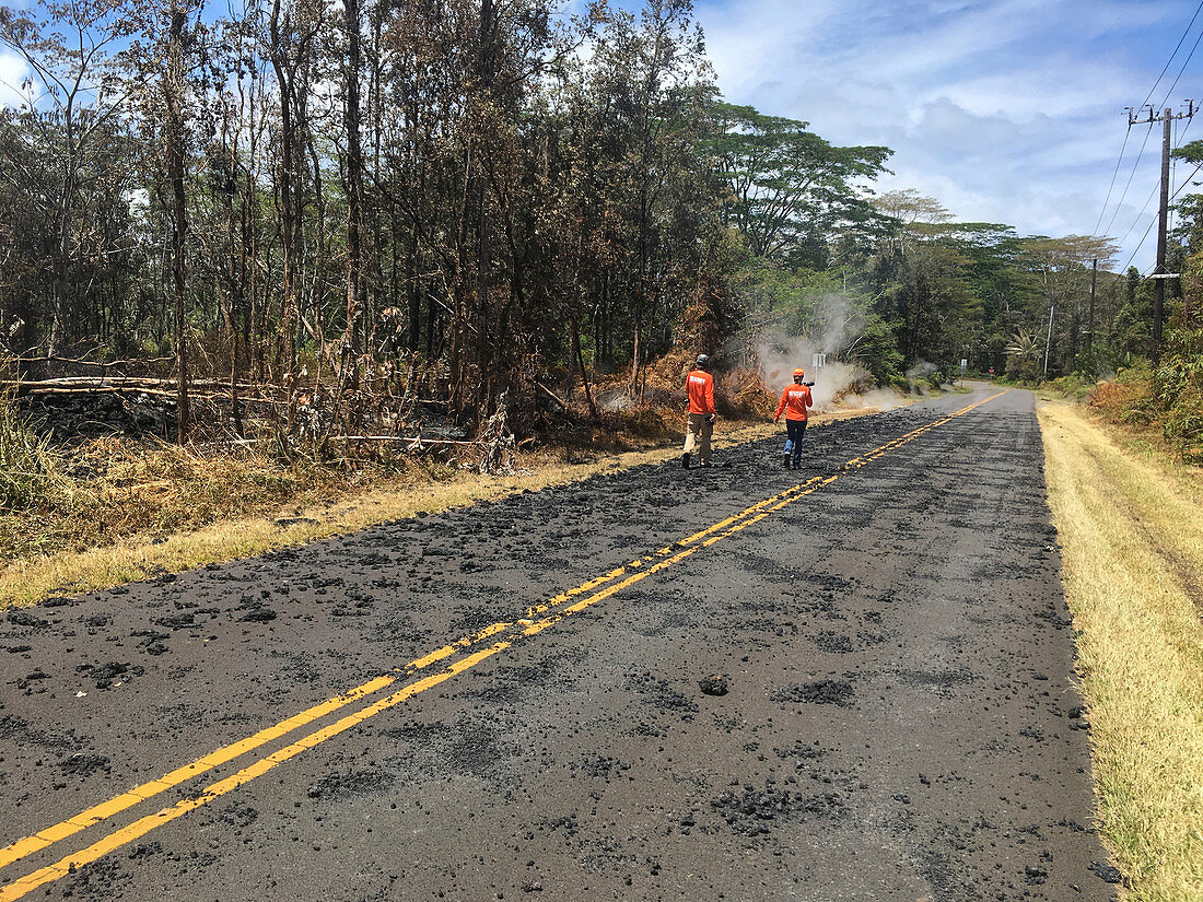 USGS scientists monitoring Kilauea eruption, May 2018