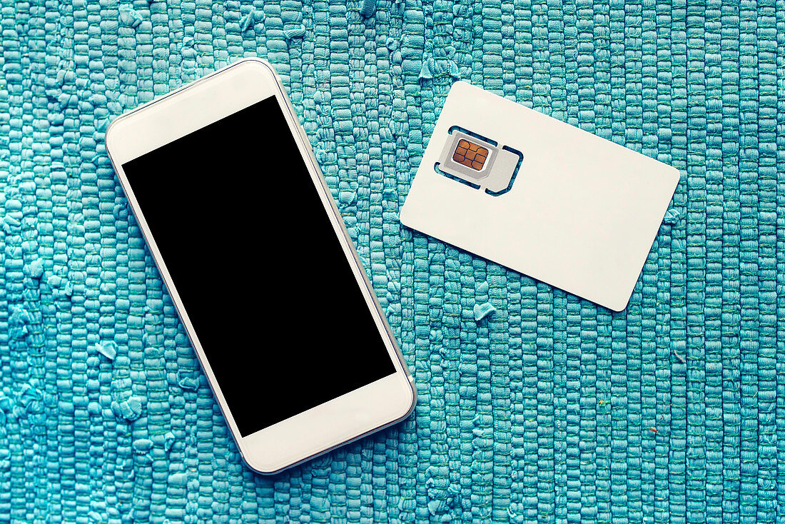 Smartphone and SIM card
