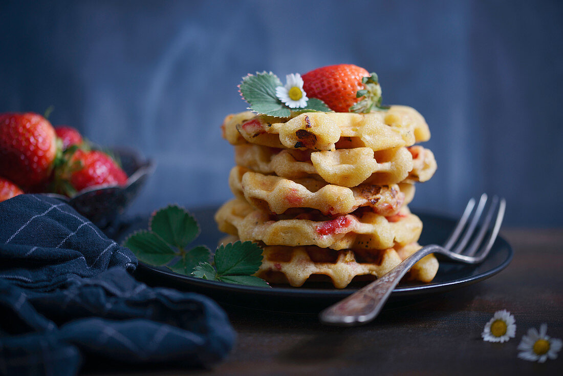 Vegane Erdbeer-Vanille-Waffeln