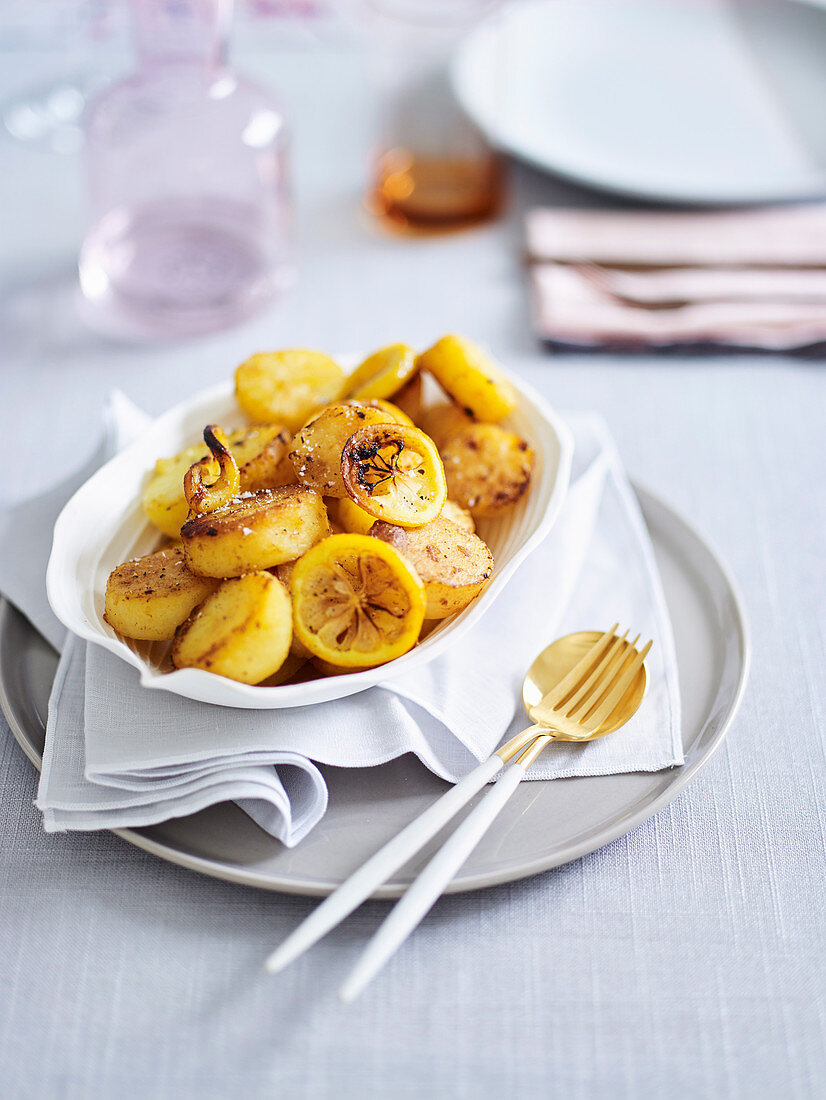 Lemony roast potatoes