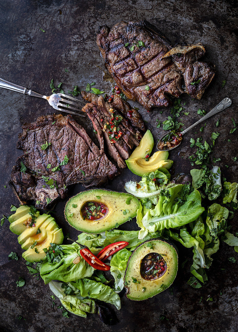 Thai steak salad with avocados on a platter