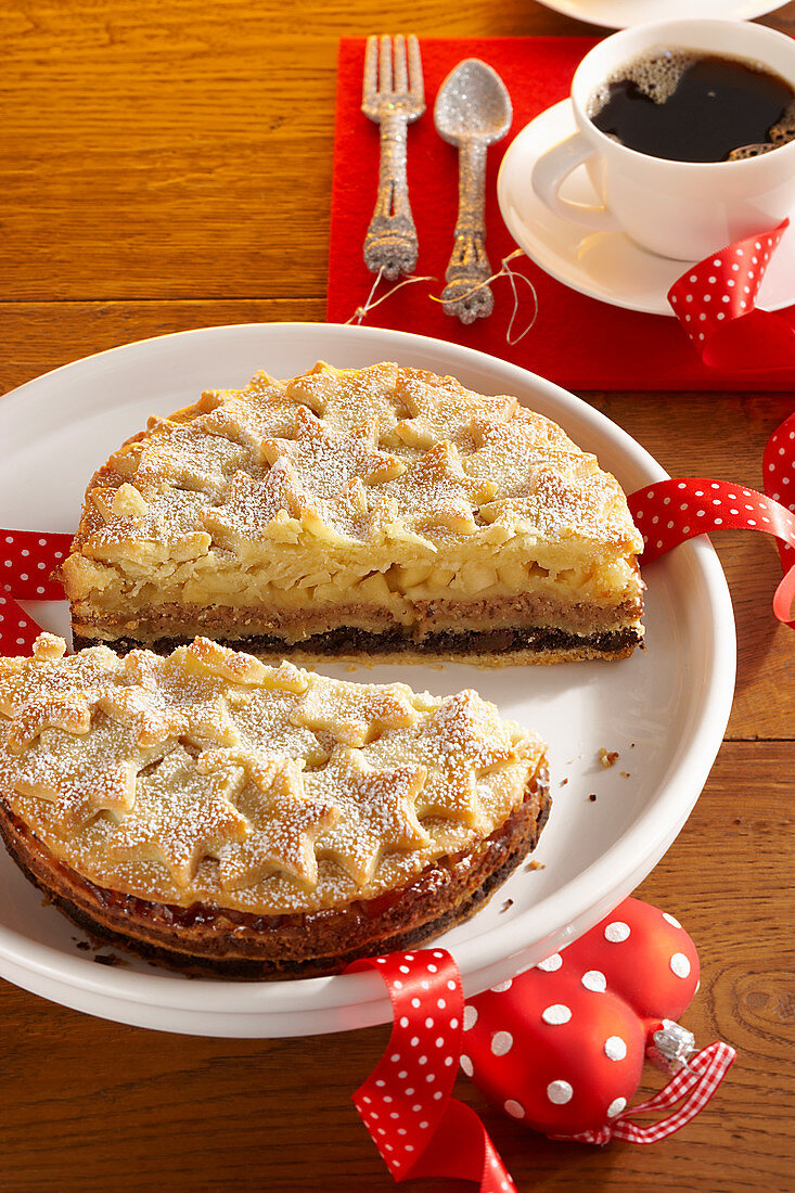 Austrian New Year's cake with a nut, poppyseed and apple filling and shortcrust stars