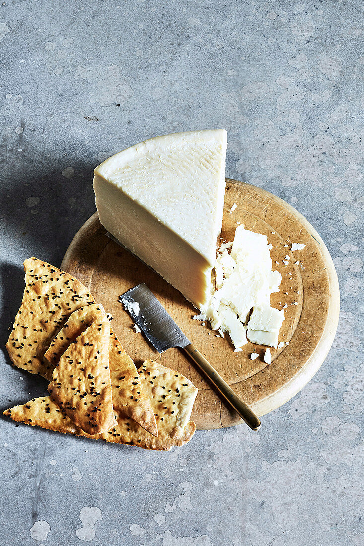 Buffalo milk cheese with crackers
