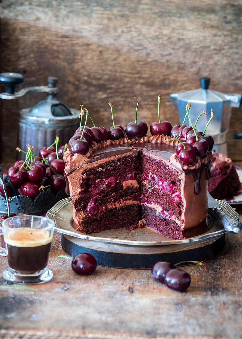 Chocolate cherry cake