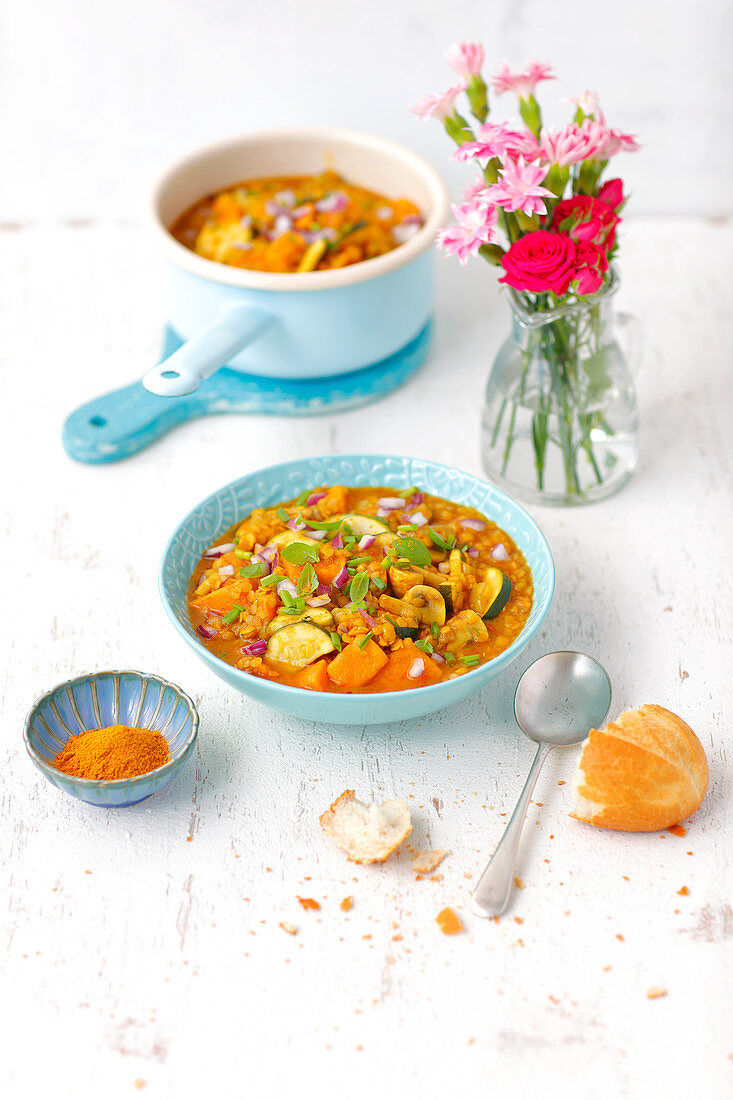 Vegetable curry with lentils, pumpkin and courgette