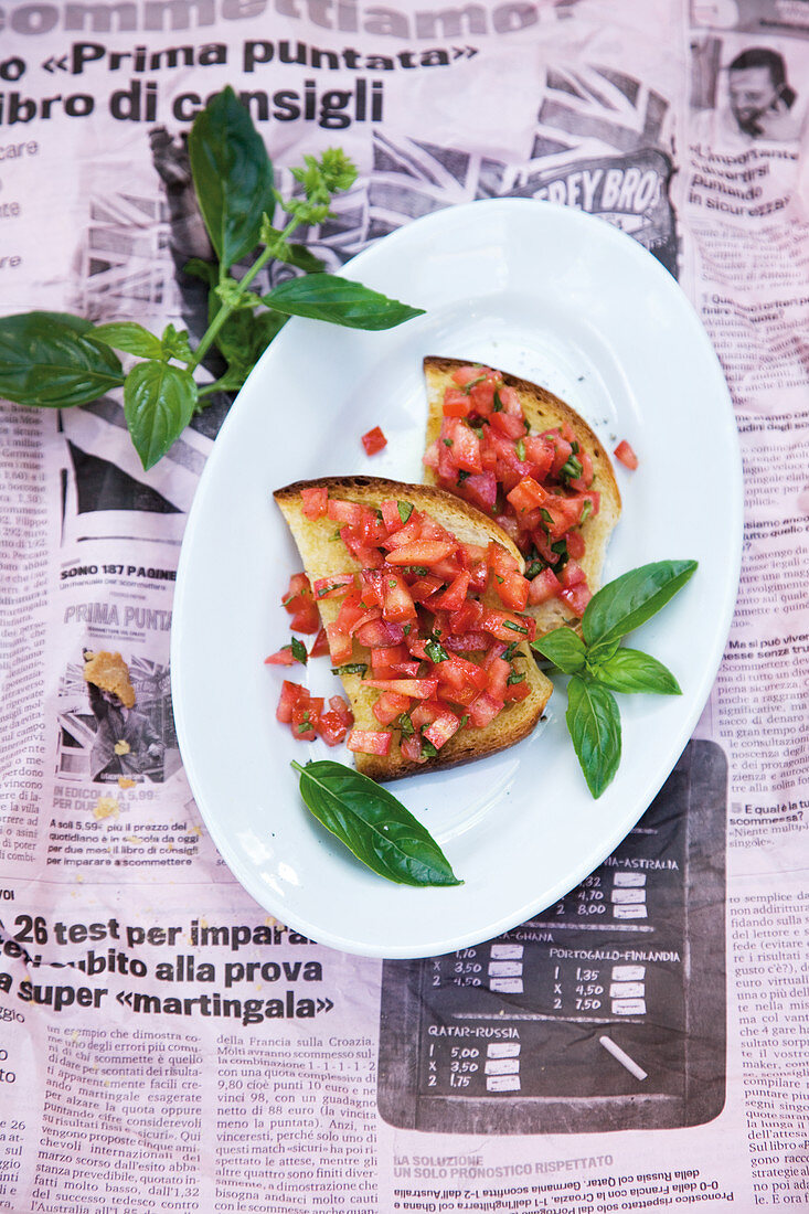 Tomaten-Bruschette mit Basilikum
