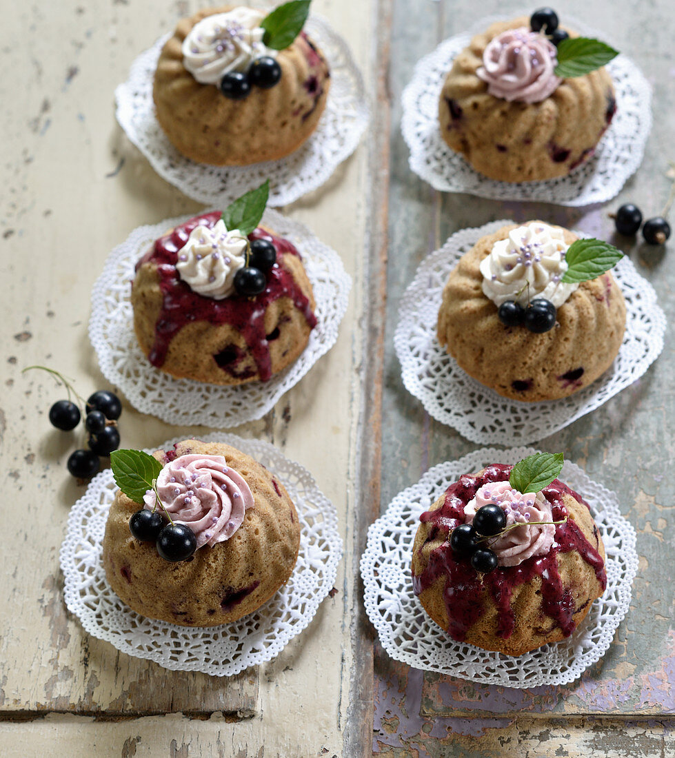 Vegan redcurrant and hazelnut Bundt cakes with berry cream