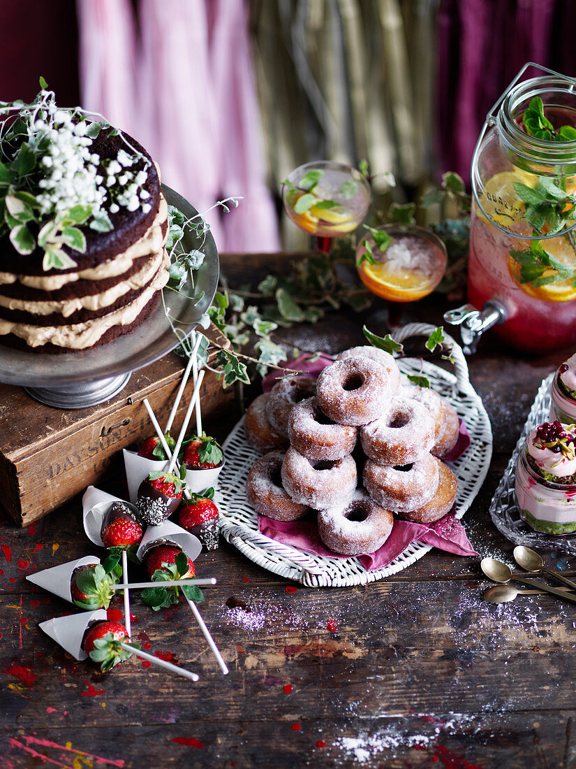 Verschiedene süsse weihnachtliche Leckereien