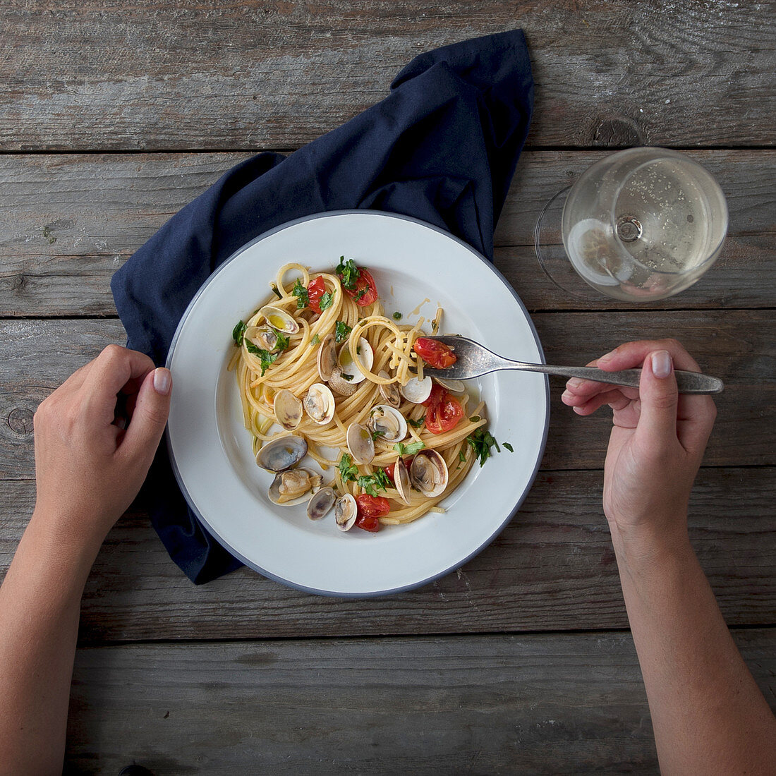 Spaghetti alle vongole (clams)