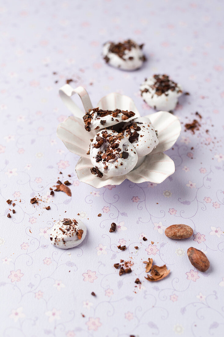 Meringues with chopped cocoa beans