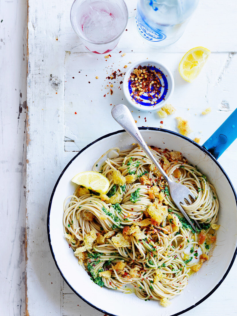 Kale, Chilli and Parmasen Pasta