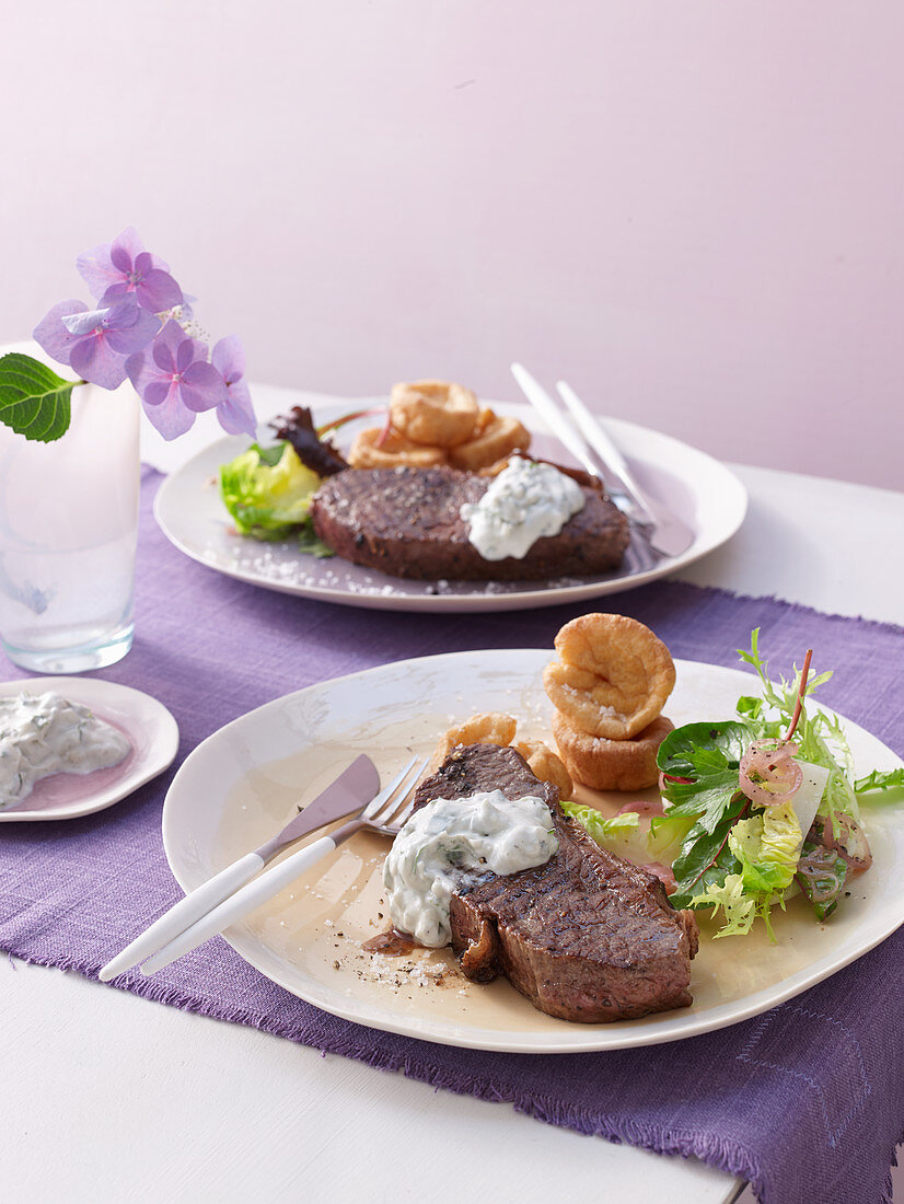 Rump steaks with Yorkshire puddings and blue cheese