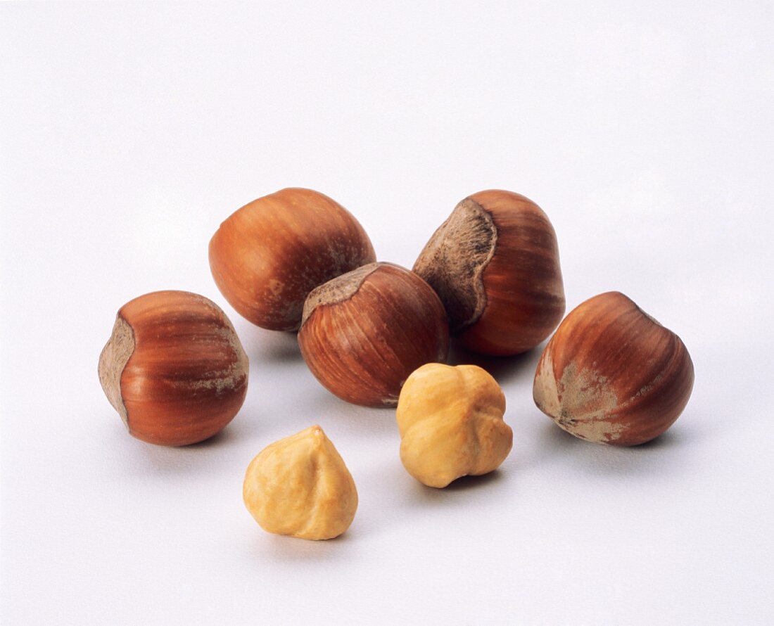 Whole and Shelled Hazelnuts