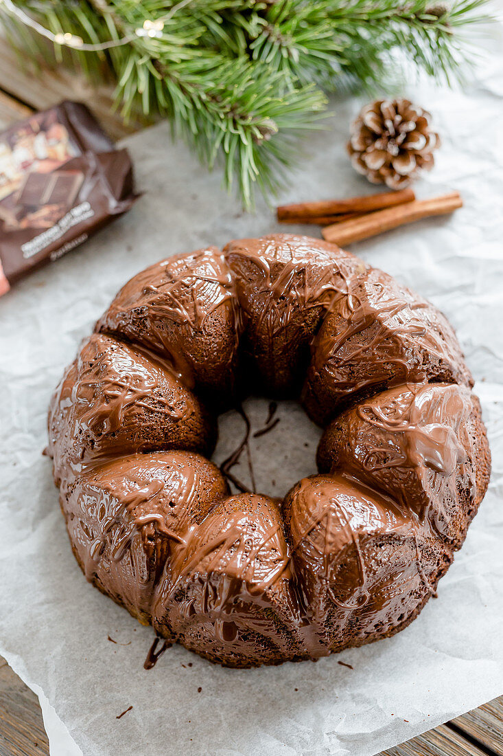 Chocolate cake with cinnamon (Christmas)