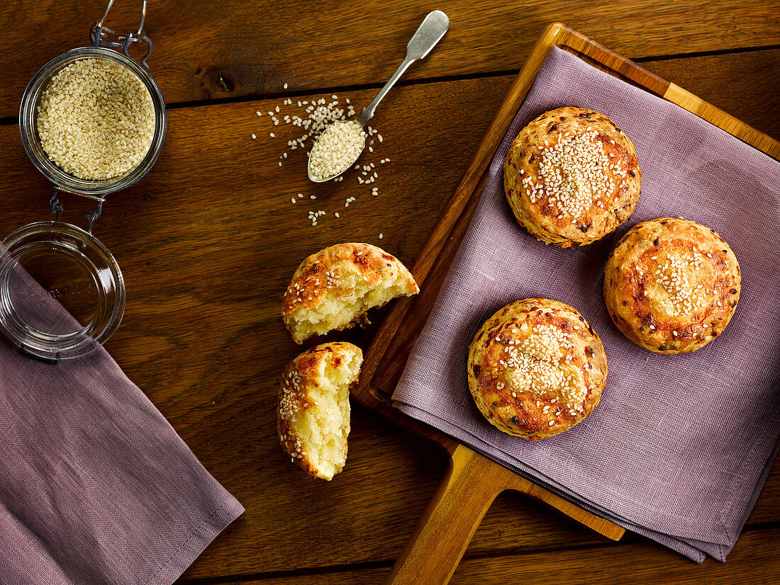 Welsh cheese scones with sesame seeds